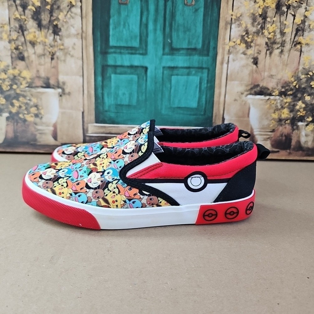 Pokémon Slip On Shoes Youth 6 Red Multi‎ Pikachu Eevee Squirtle Canvas Ground Up